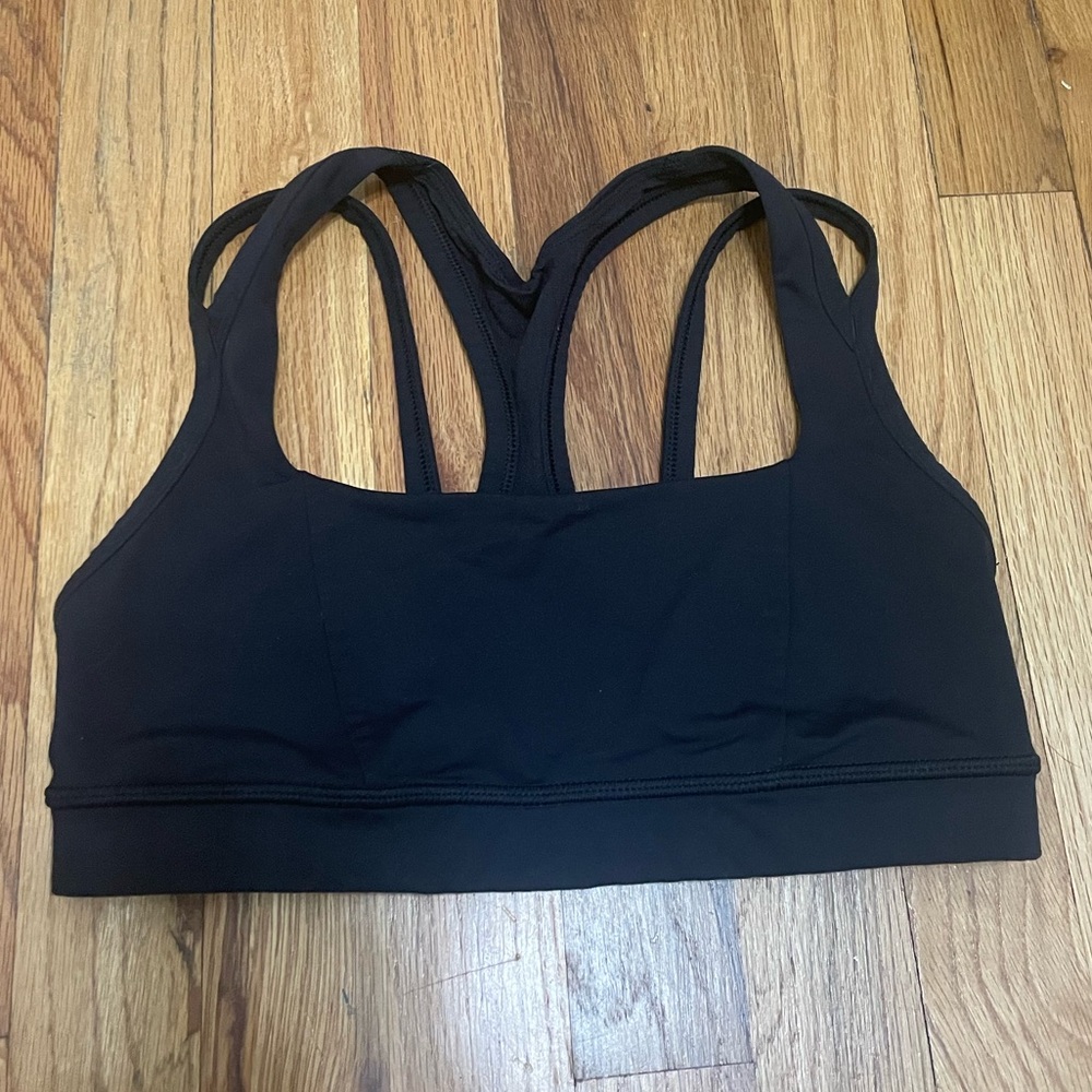 Lululemon Sports Bra - size 6 - black